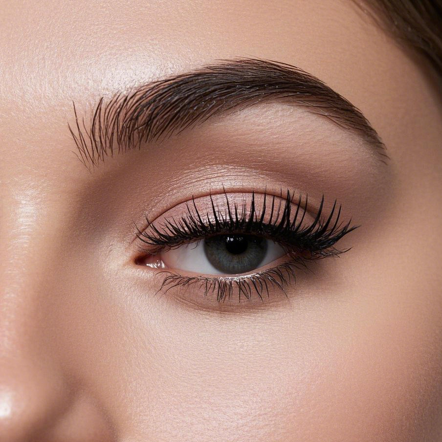 LashNova LunarMuse magnetic lashes laid out with cotton swabs, tissue and a storage case, highlighting reusable lash care.